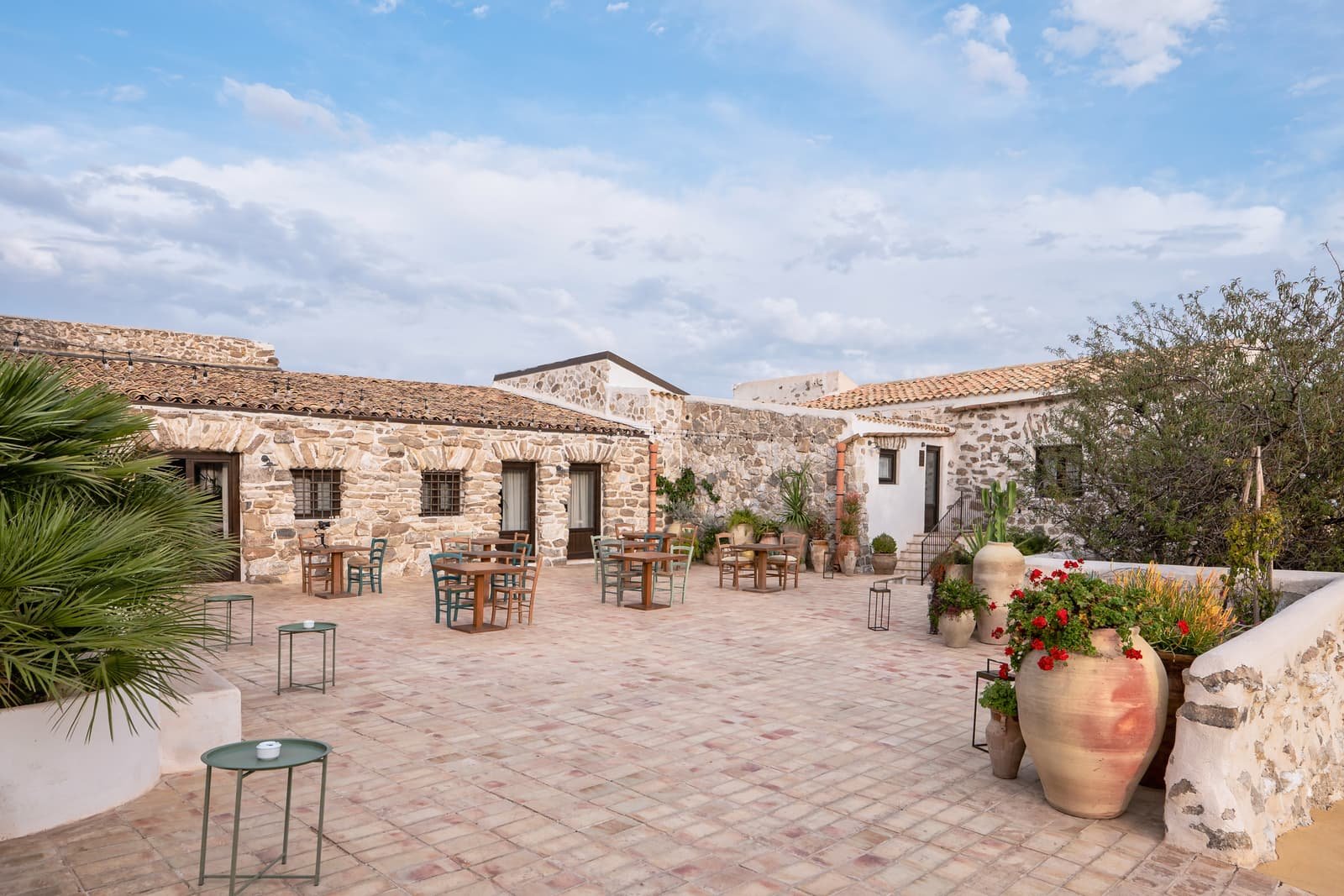 Borgo delle Pietre - Historic Sicilian Residence